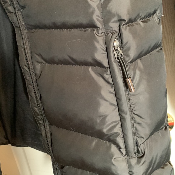 Lole duck down & feather black puffer w/ 3 zip pockets & hand warmers size S 🪶 - Picture 6 of 10
